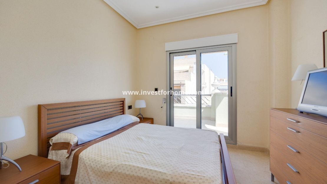 Sale - Apartment - Torrevieja - Centro