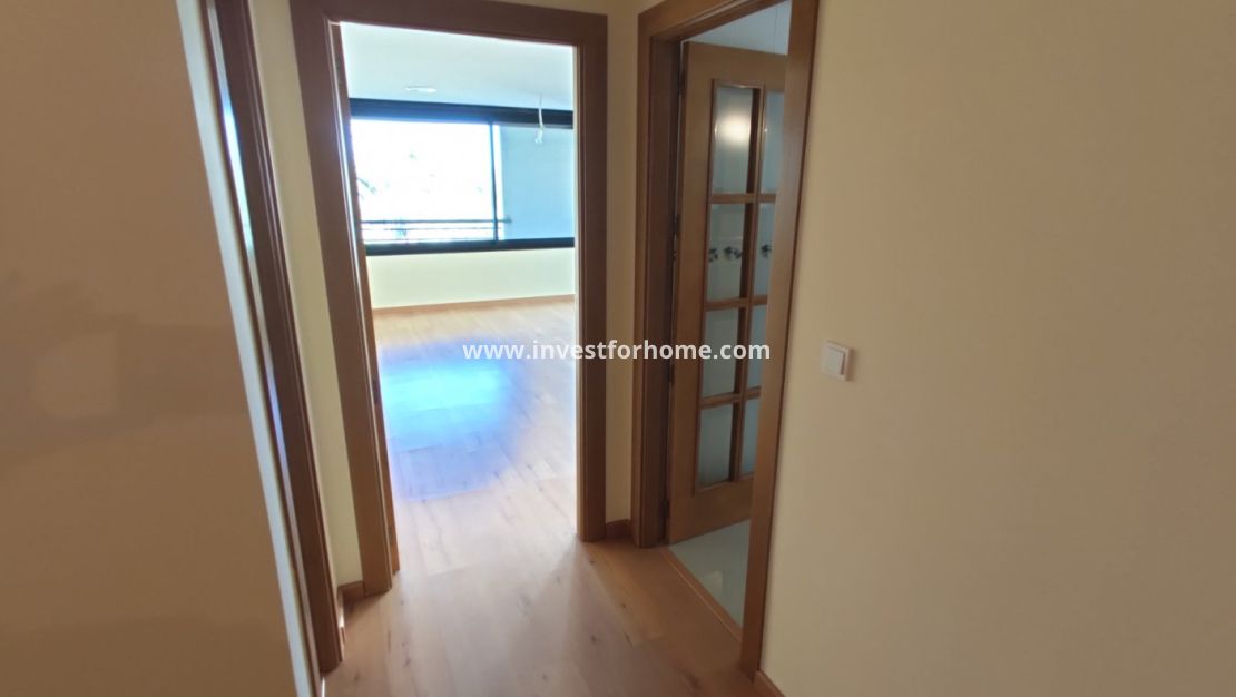 Sale - Apartment - Torrevieja - Centro