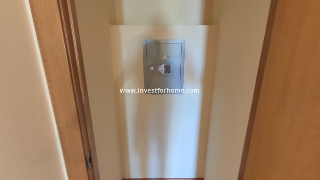 Sale - Apartment - Torrevieja - Centro