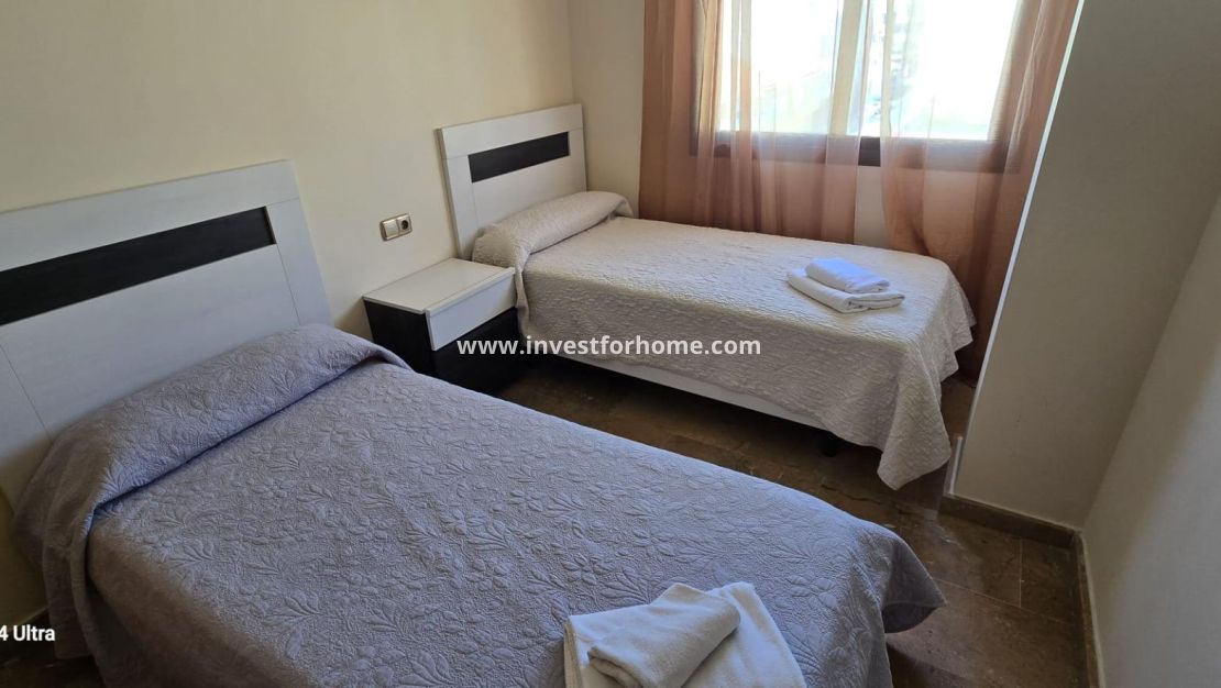 Sale - Apartment - Torrevieja - Centro