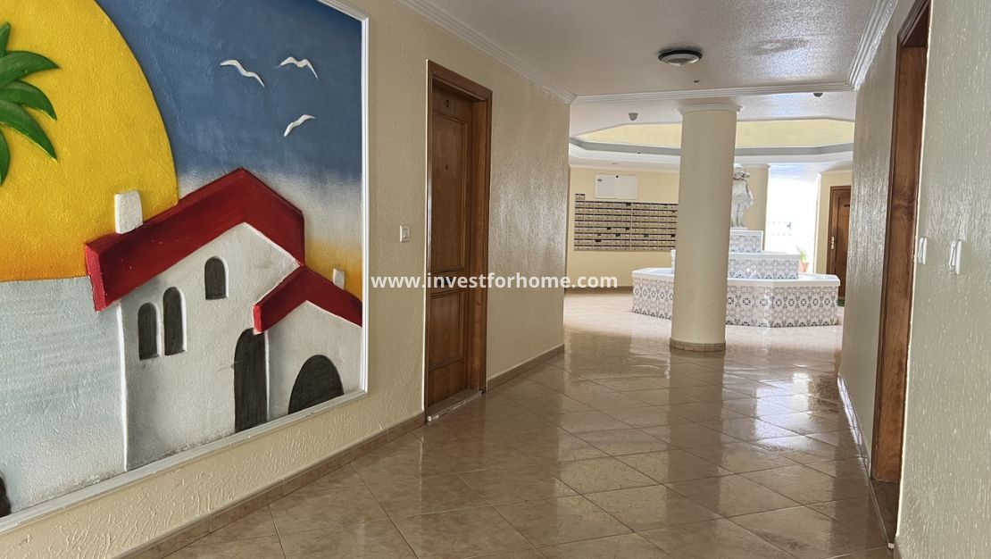 Sale - Apartment - Torrevieja - Centro