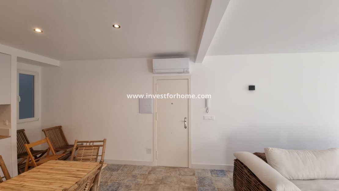 Sale - Apartment - Torrevieja - Centro