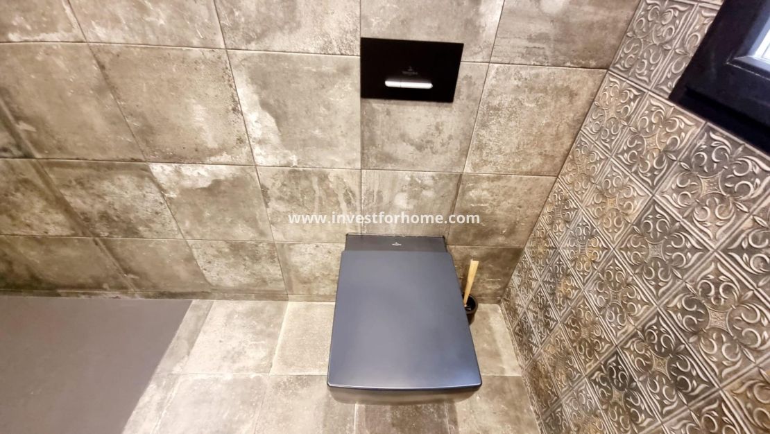 Sale - Apartment - Torrevieja - Centro