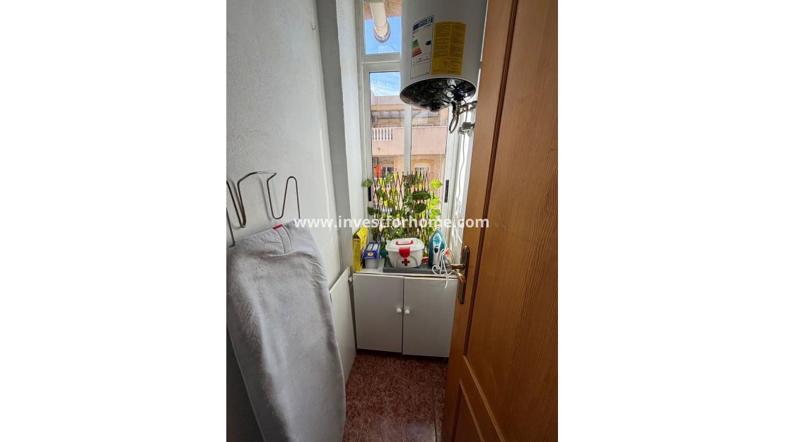 Sale - Apartment - Torrevieja - Centro