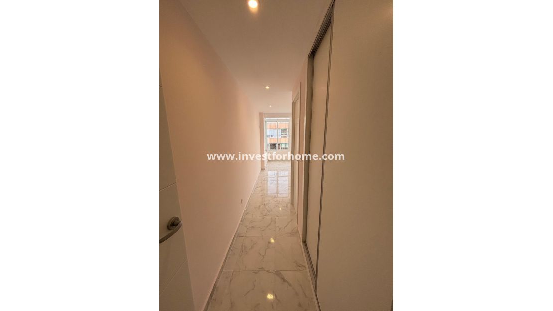 Sale - Apartment - Torrevieja - Centro