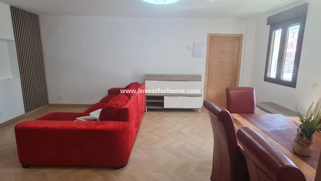 Sale - Apartment - Torrevieja - Centro