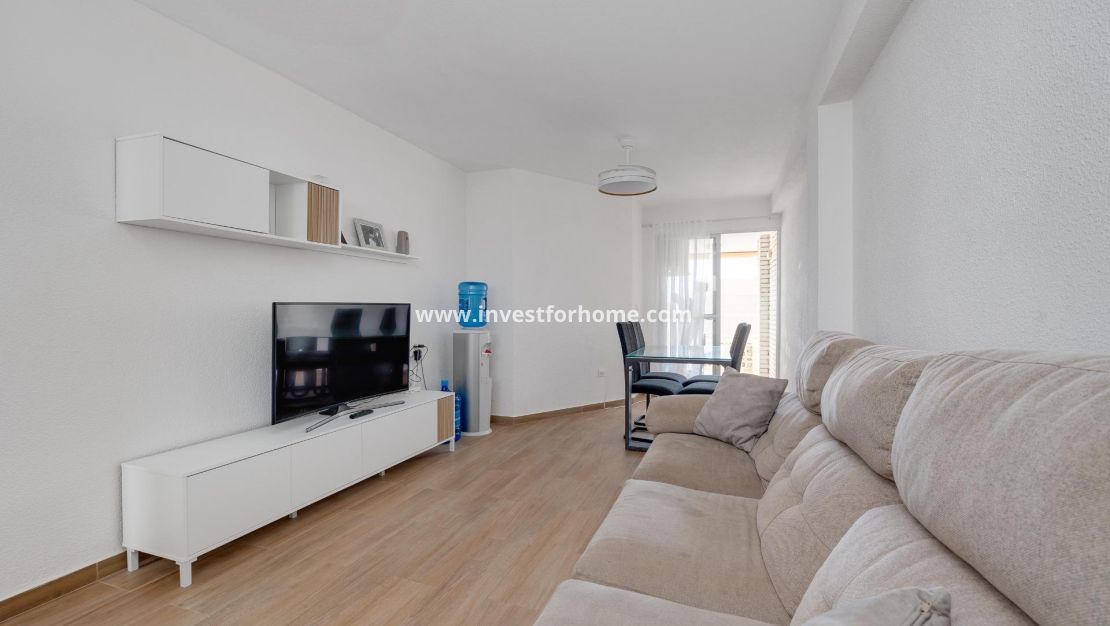 Sale - Apartment - Torrevieja - Centro