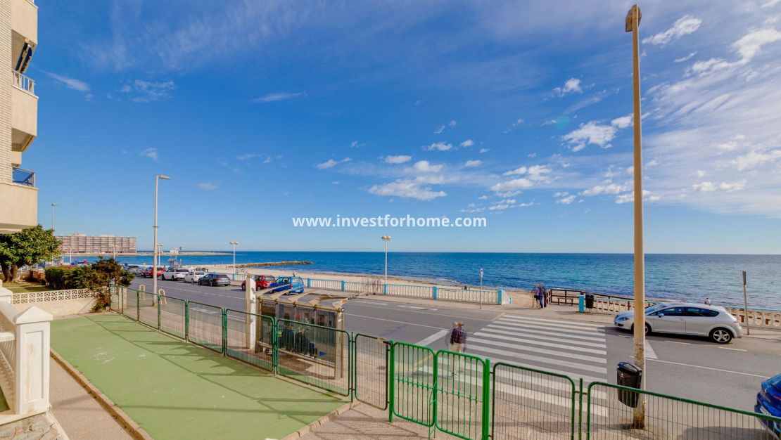 Sale - Apartment - Torrevieja - Centro