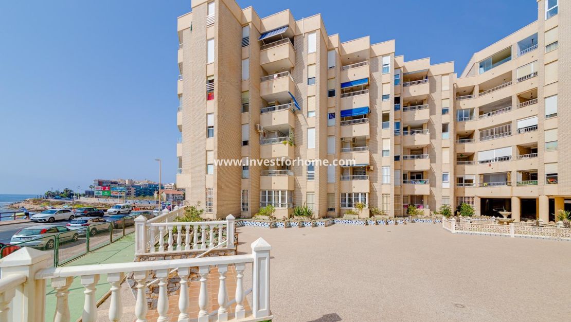 Sale - Apartment - Torrevieja - Centro