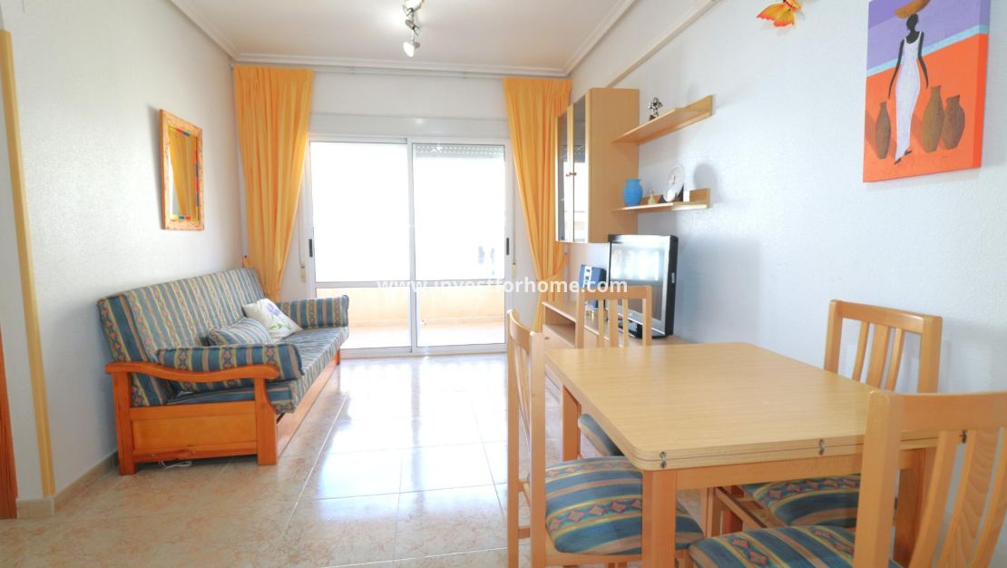 Sale - Apartment - Torrevieja - Centro