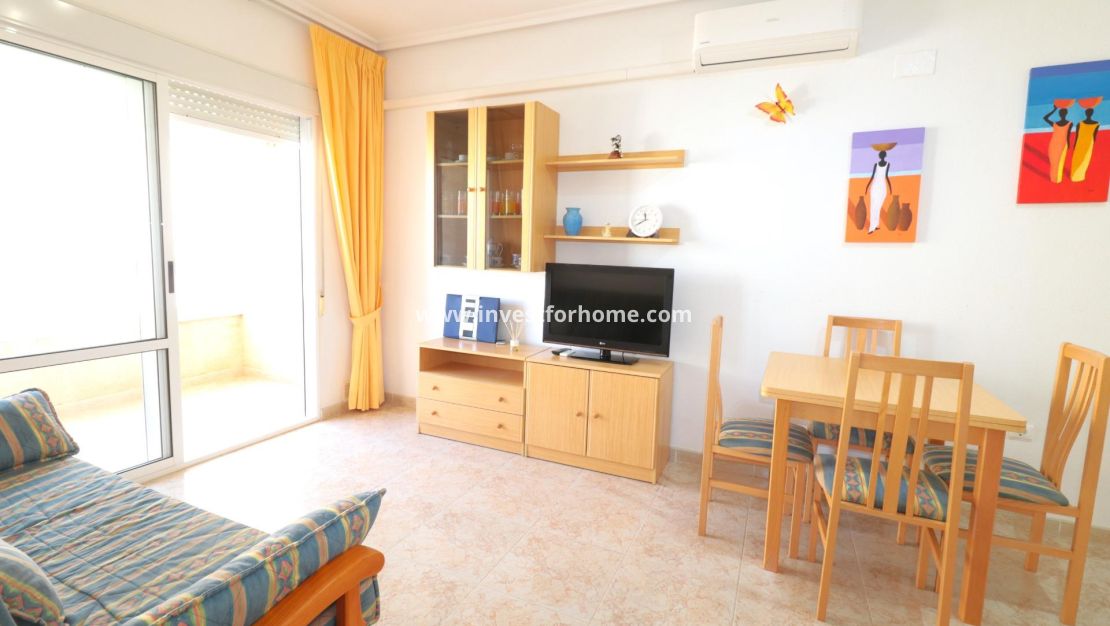 Sale - Apartment - Torrevieja - Centro