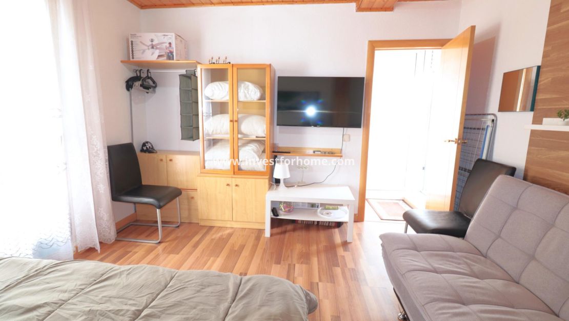 Sale - Apartment - Torrevieja - Centro