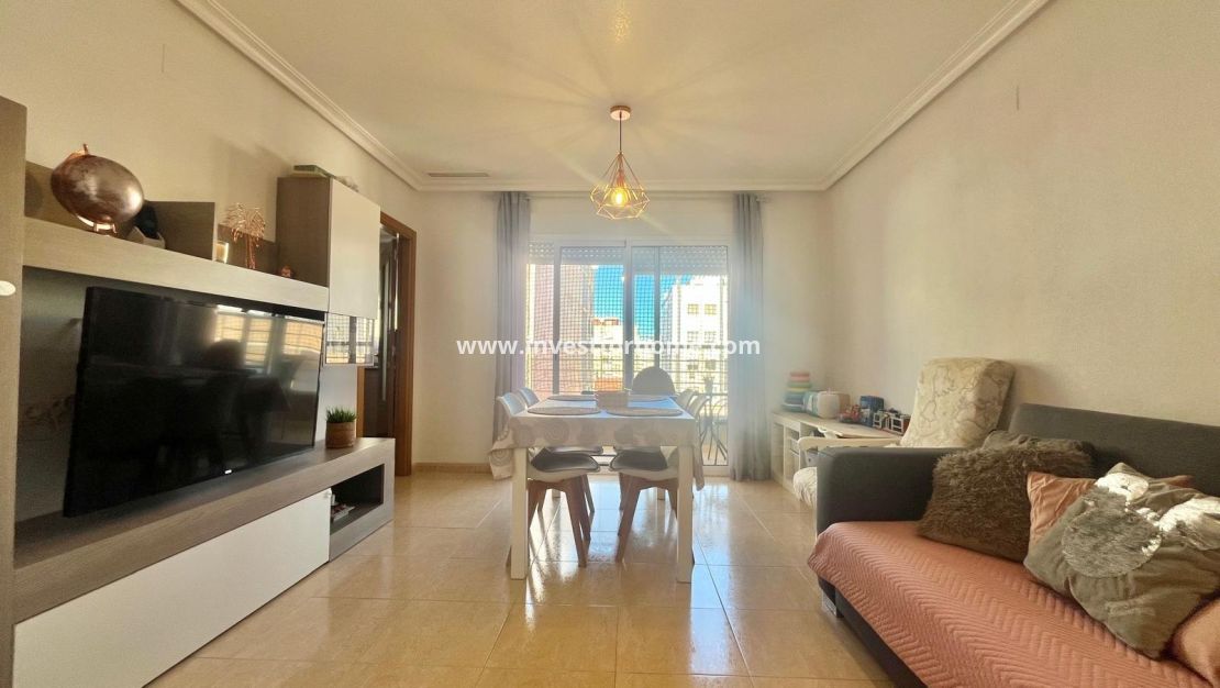 Sale - Apartment - Torrevieja - Centro