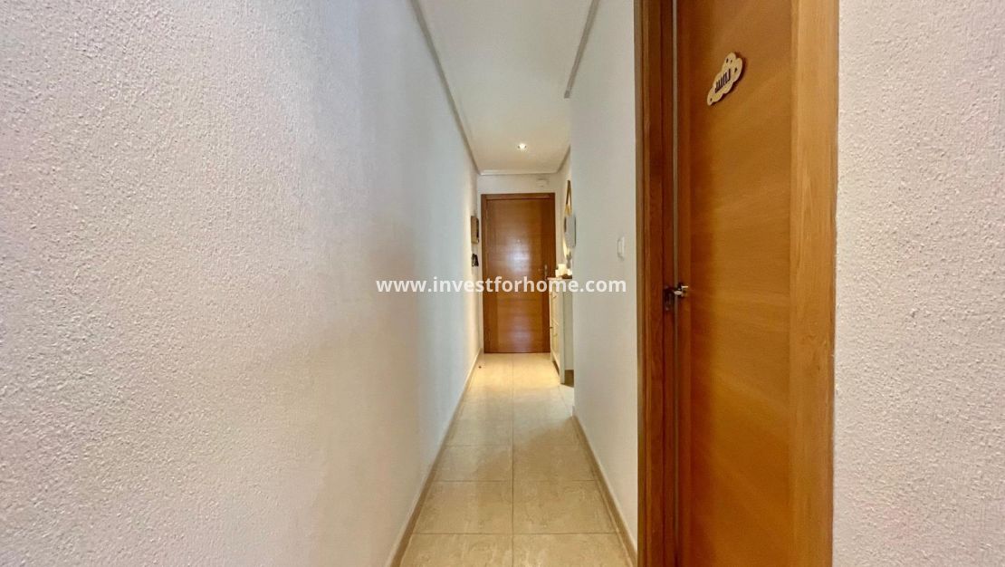 Sale - Apartment - Torrevieja - Centro