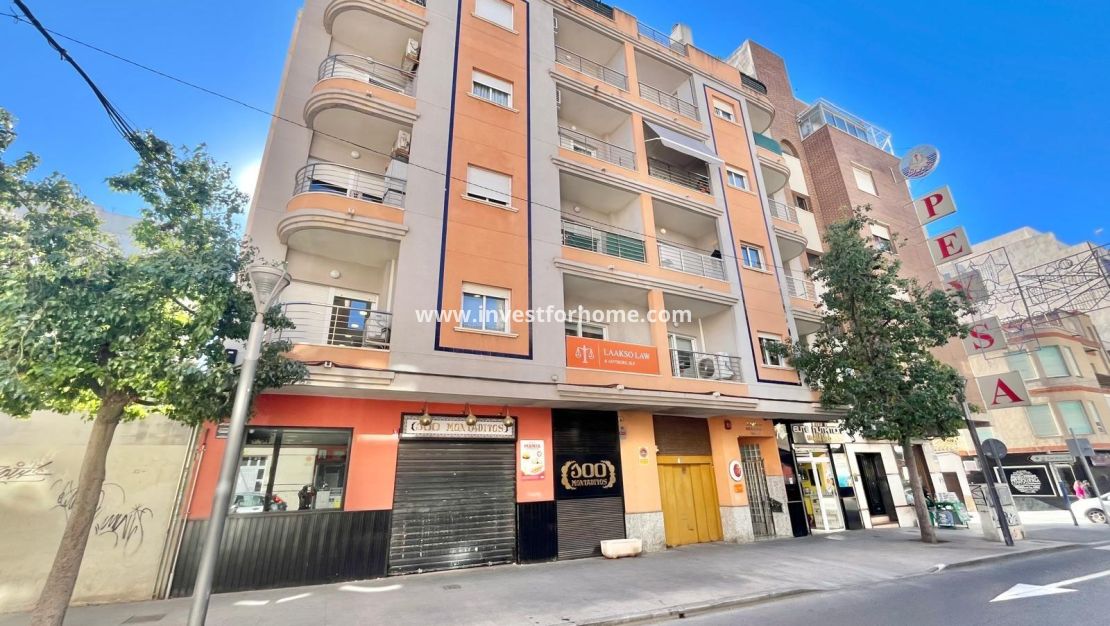 Sale - Apartment - Torrevieja - Centro