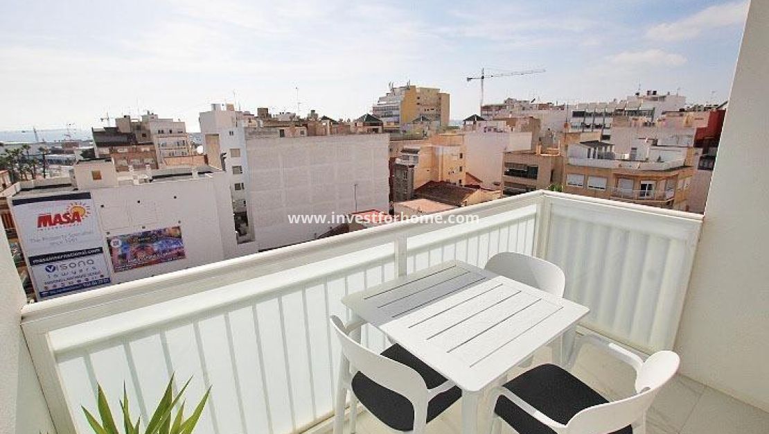 Sale - Apartment - Torrevieja - Centro