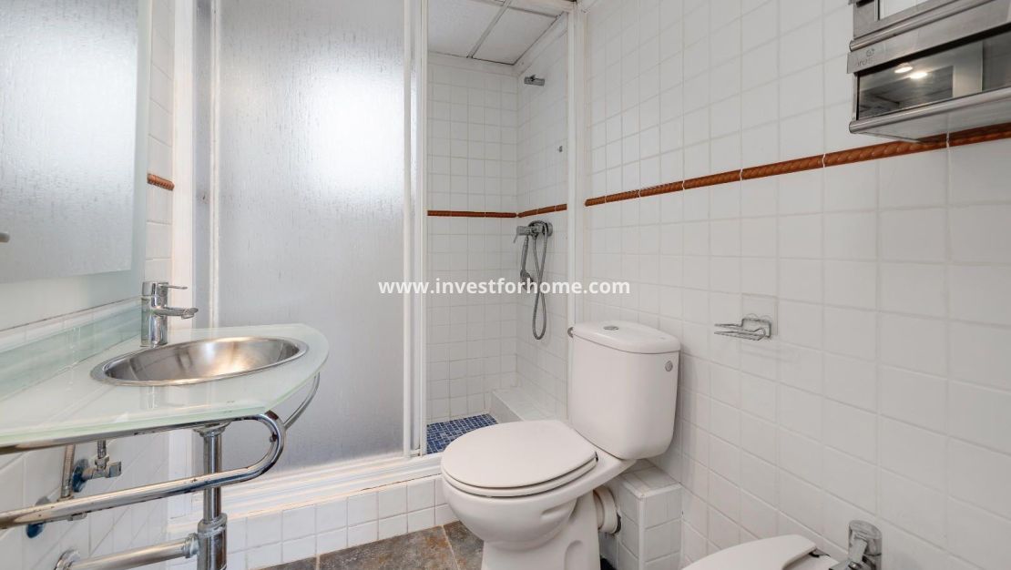 Sale - Apartment - Torrevieja - Centro