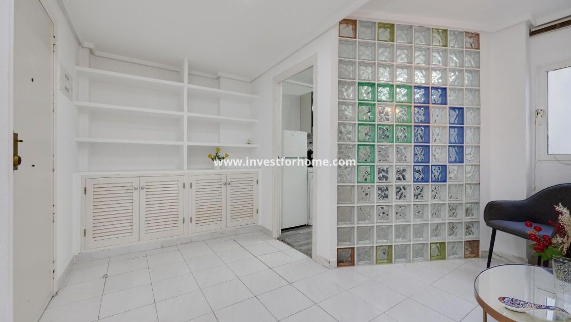 Sale - Apartment - Torrevieja - Centro