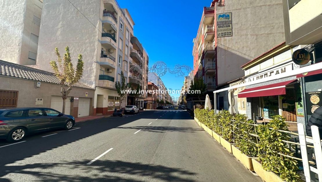 Sale - Apartment - Torrevieja - Centro