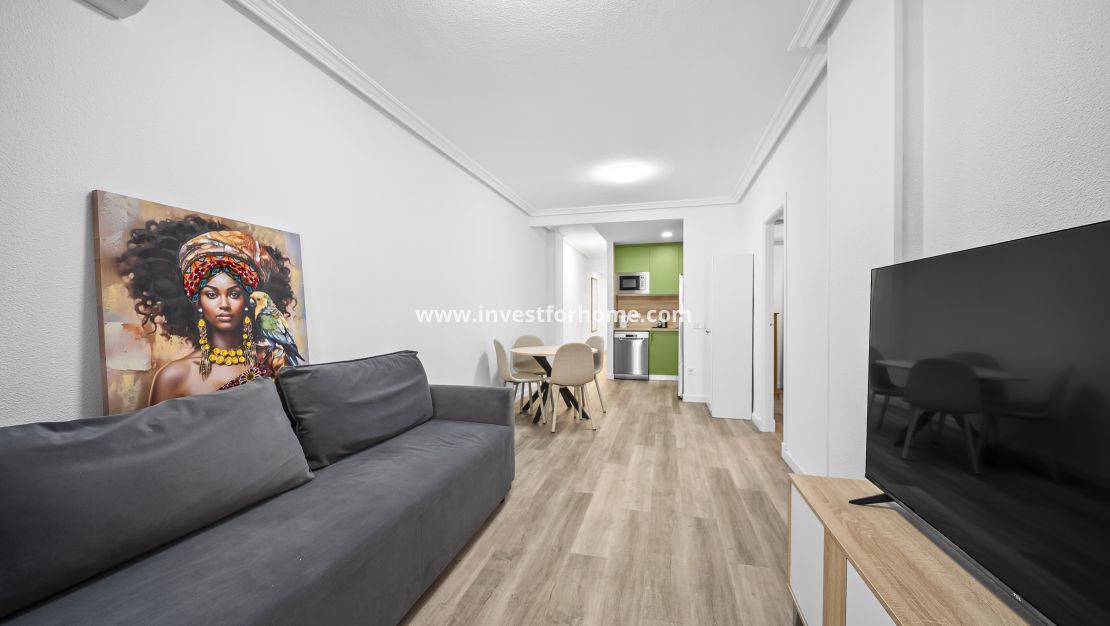 Sale - Apartment - Torrevieja - Centro