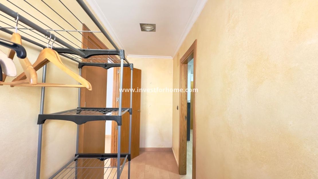 Sale - Apartment - Torrevieja - Centro