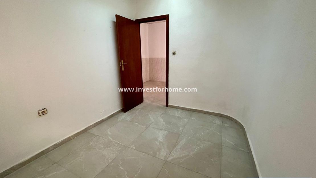 Sale - Apartment - Torrevieja - Centro