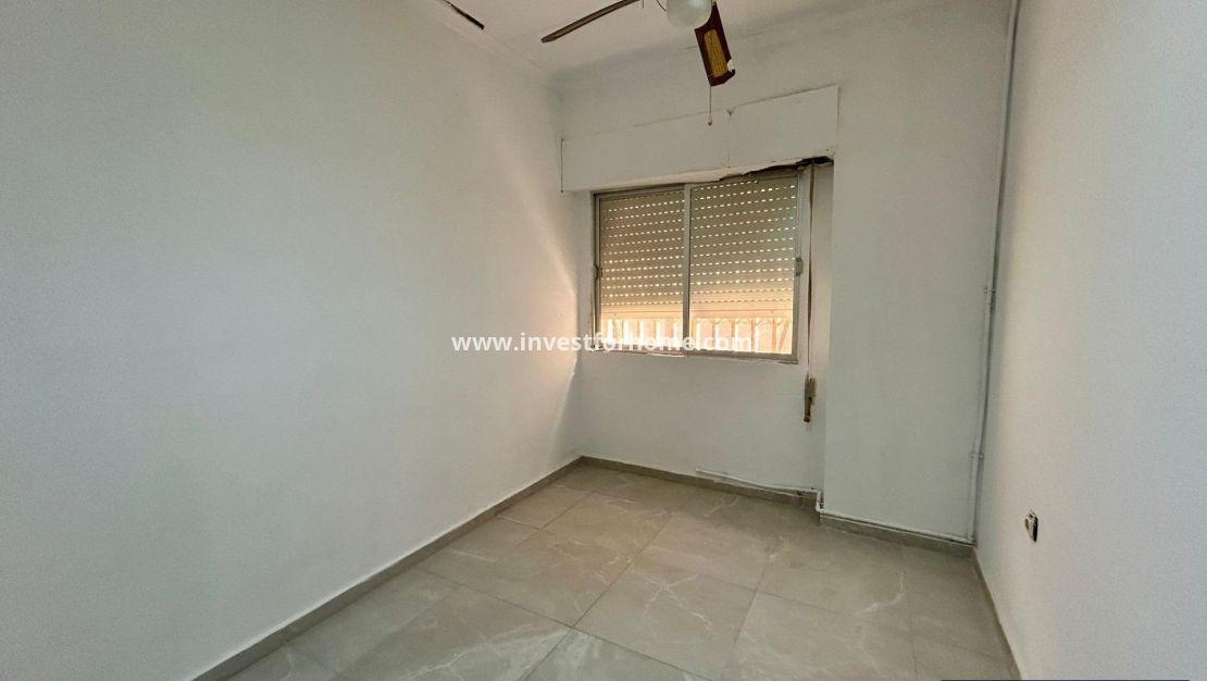 Sale - Apartment - Torrevieja - Centro