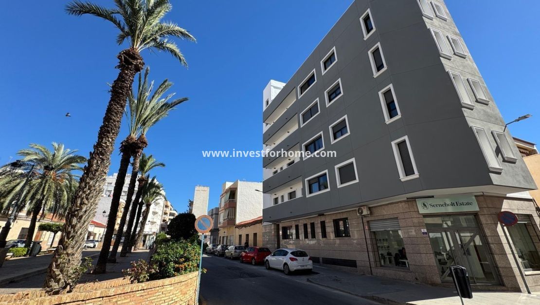 Sale - Apartment - Torrevieja - Centro