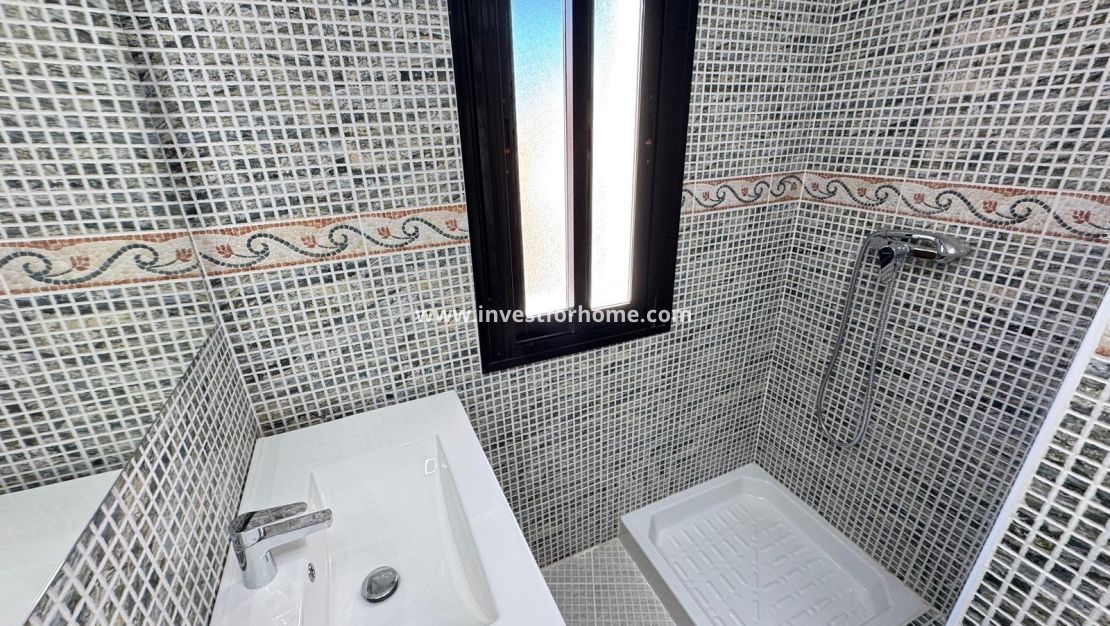Sale - Apartment - Torrevieja - Centro