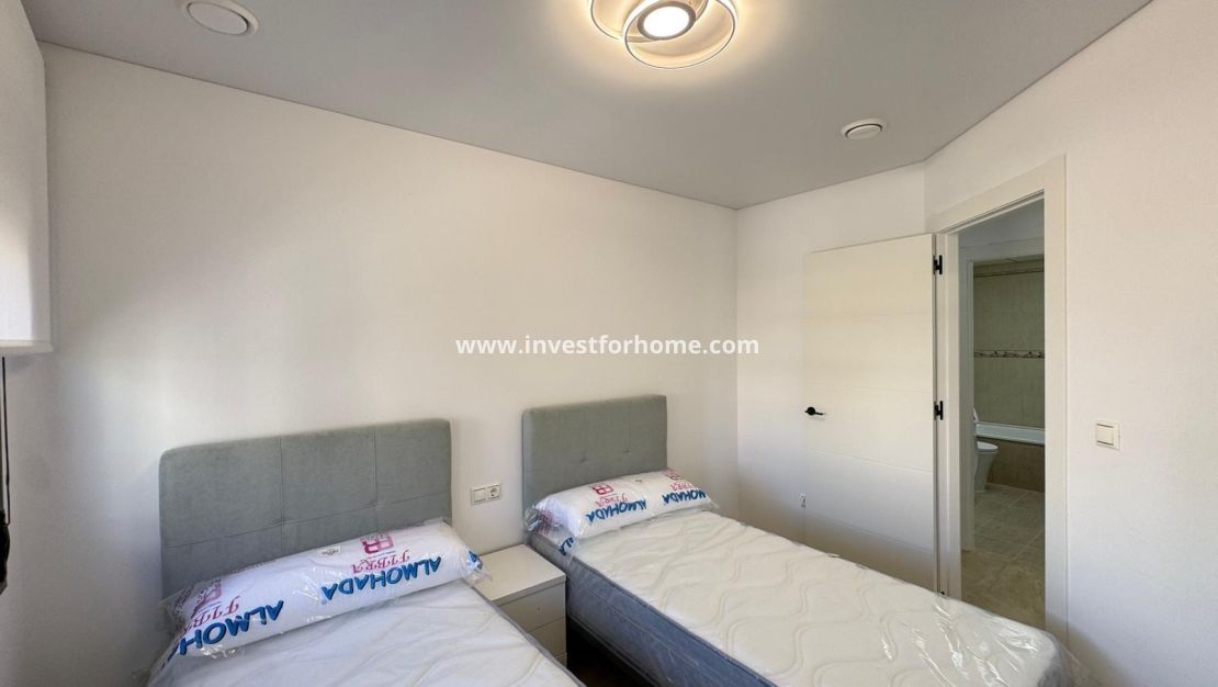 Sale - Apartment - Torrevieja - Centro