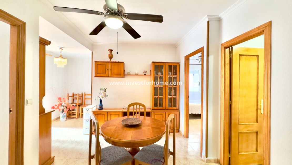 Sale - Apartment - Torrevieja - Centro