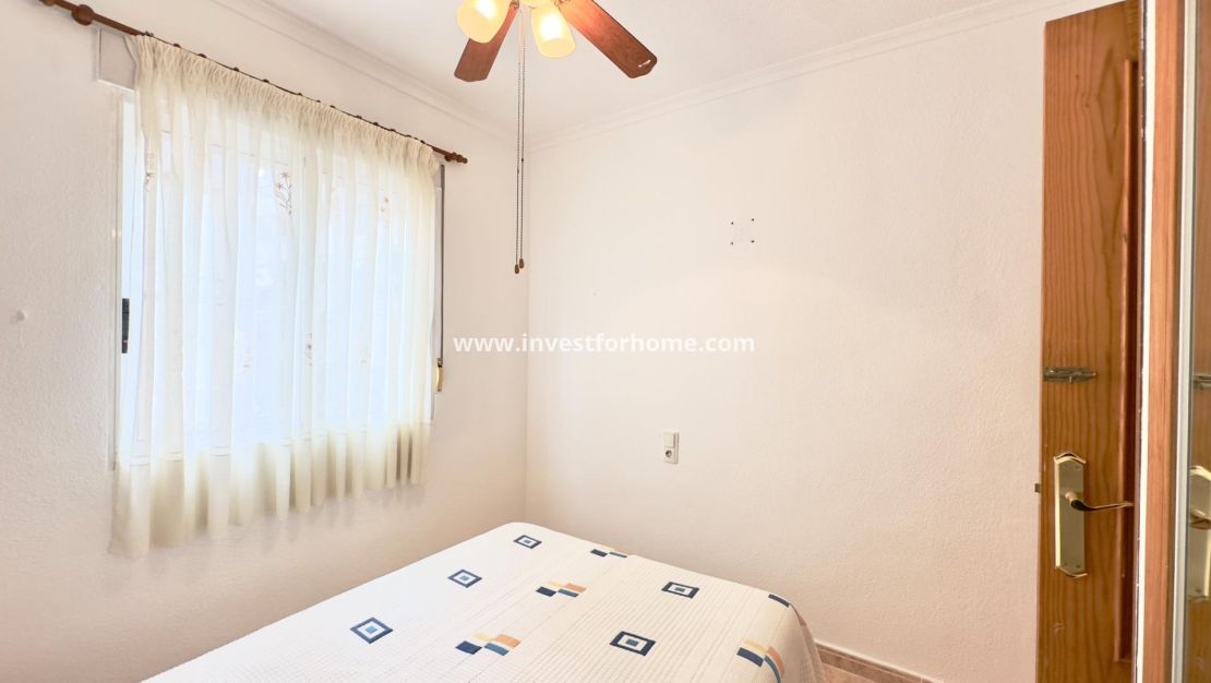 Sale - Apartment - Torrevieja - Centro