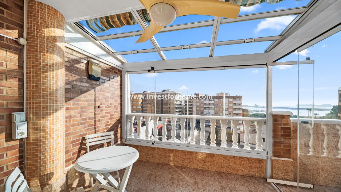 Sale - Apartment - Torrevieja - Centro