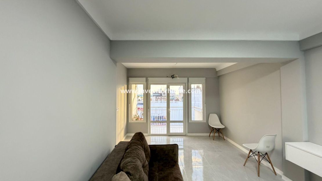 Sale - Apartment - Torrevieja - Centro