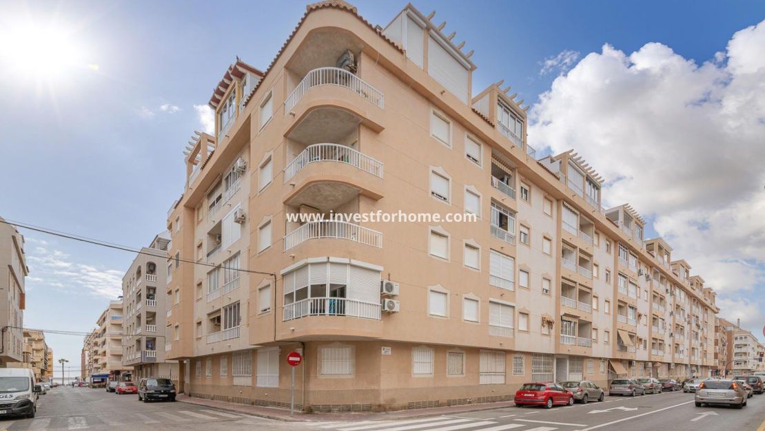 Sale - Apartment - Torrevieja - Centro