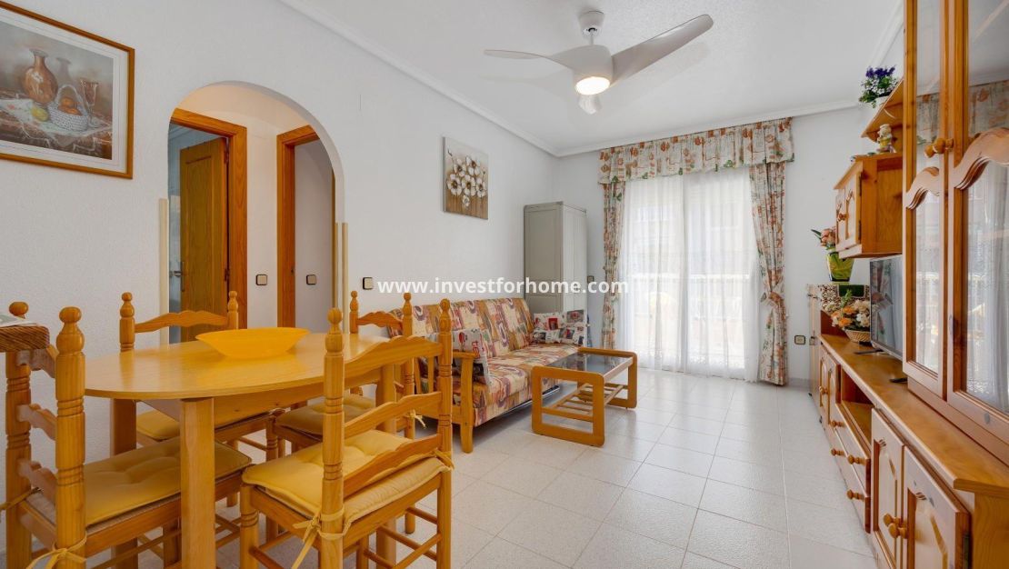 Sale - Apartment - Torrevieja - Centro