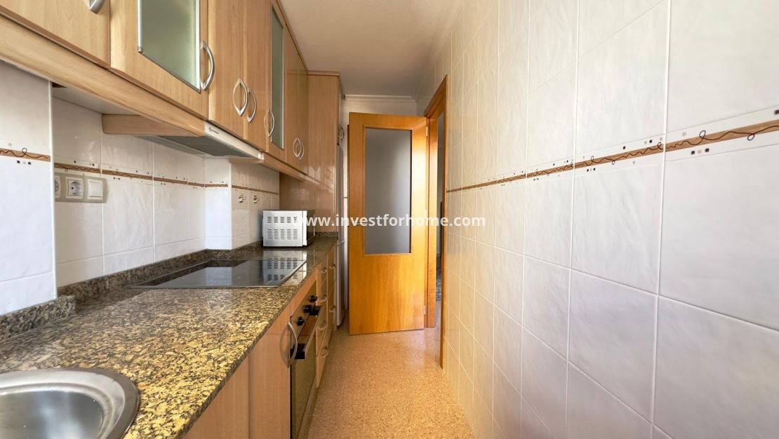 Sale - Apartment - Torrevieja - Centro
