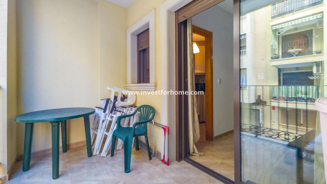 Sale - Apartment - Torrevieja - Centro