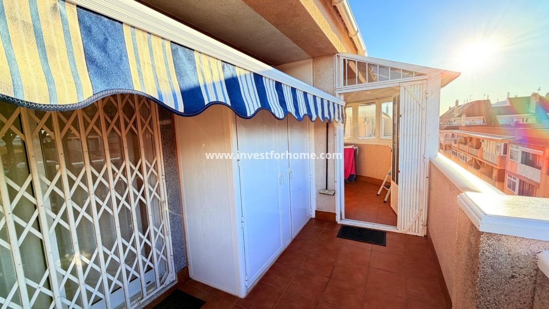 Sale - Apartment - Torrevieja - Centro