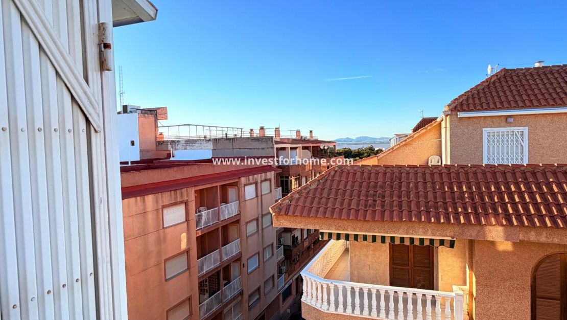 Sale - Apartment - Torrevieja - Centro