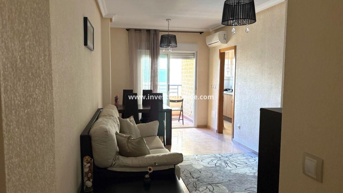 Sale - Apartment - Torrevieja - Centro