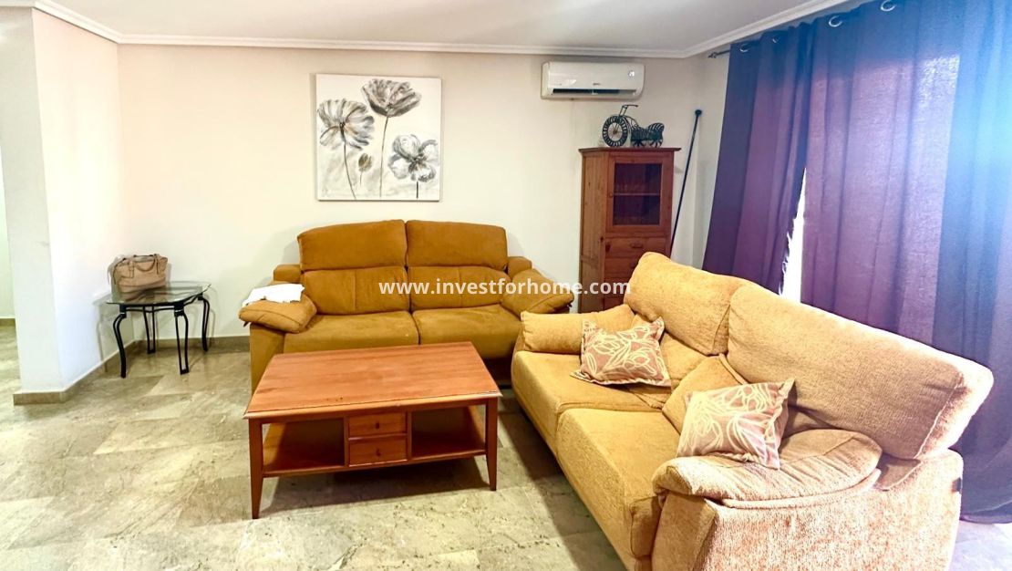 Sale - Apartment - Torrevieja - Centro