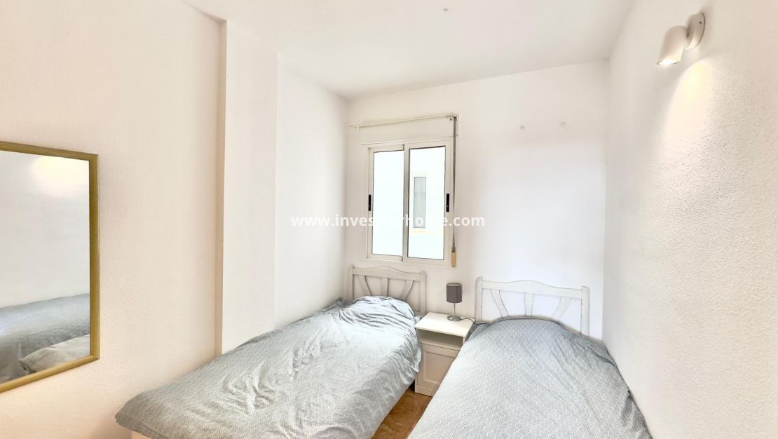 Sale - Apartment - Torrevieja - Centro