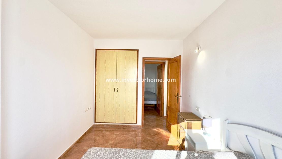 Sale - Apartment - Torrevieja - Centro