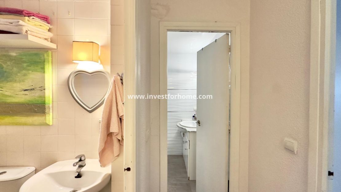 Sale - Apartment - Torrevieja - Centro