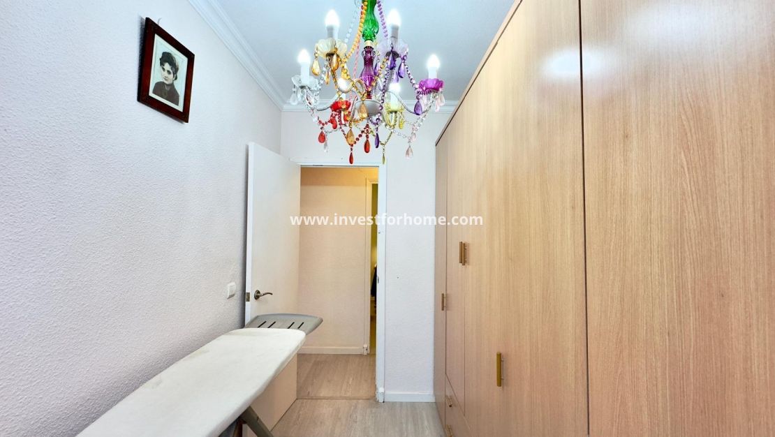 Sale - Apartment - Torrevieja - Centro