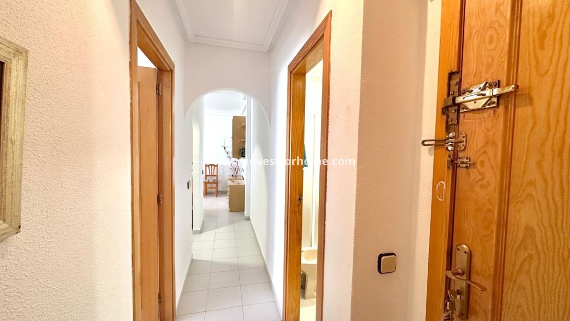 Sale - Apartment - Torrevieja - Centro