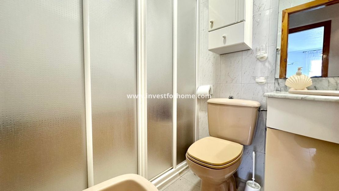 Sale - Apartment - Torrevieja - Centro