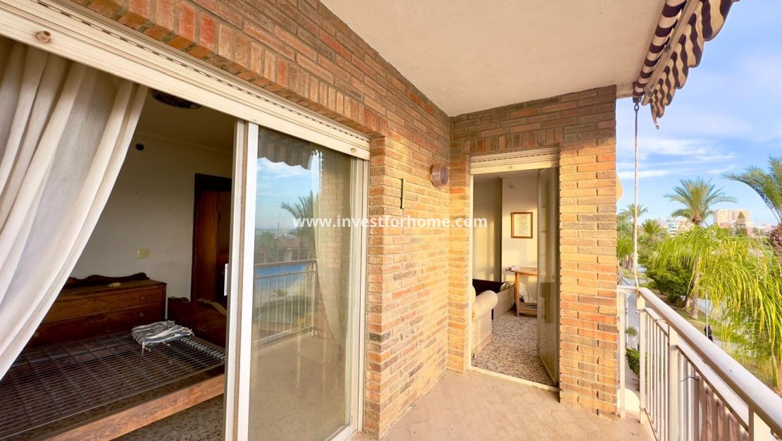 Sale - Apartment - Torrevieja - Centro