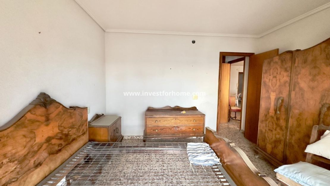 Sale - Apartment - Torrevieja - Centro